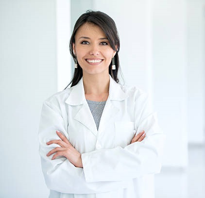 Especialista médico en laboratorio